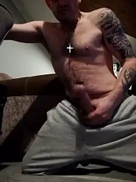 Hixxy_1025's Live XXX Chat