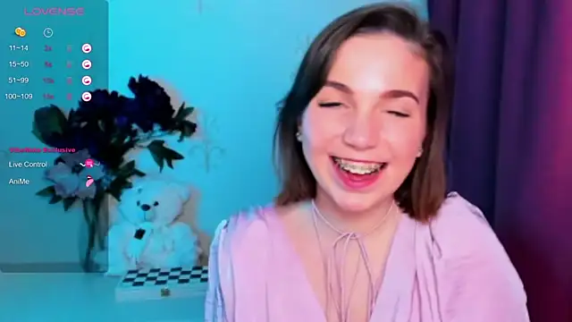 KindHazelHere_'s Live XXX Chat