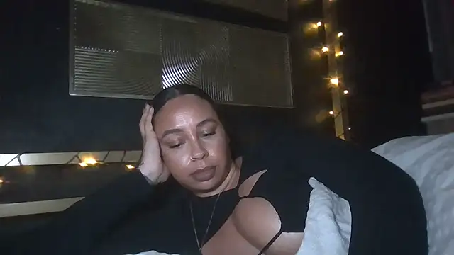 Czat XXX na żywo – BigBootyJaydaxo