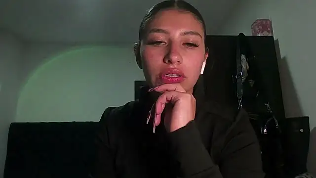 AliceTeenager___'s Live XXX Chat