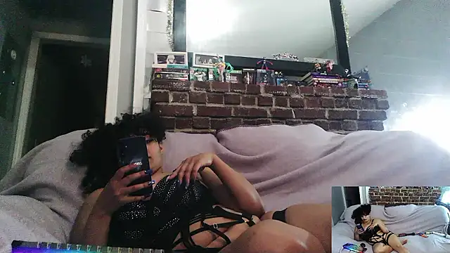 Mommybubbles2's Live XXX Chat