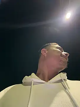 DominickVegas Adlı Modelin Canlı XXX Sohbeti