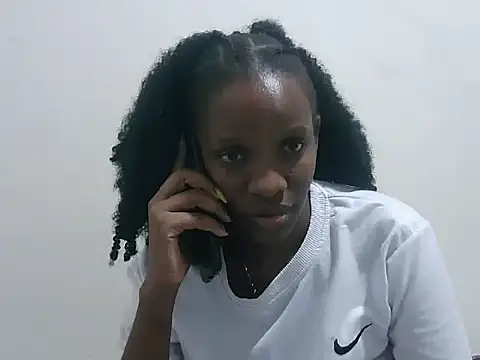 prettybeee 即時 XXX 聊天