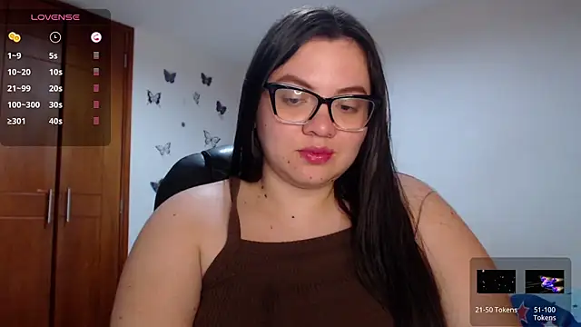 Sarahros1's Live XXX Chat