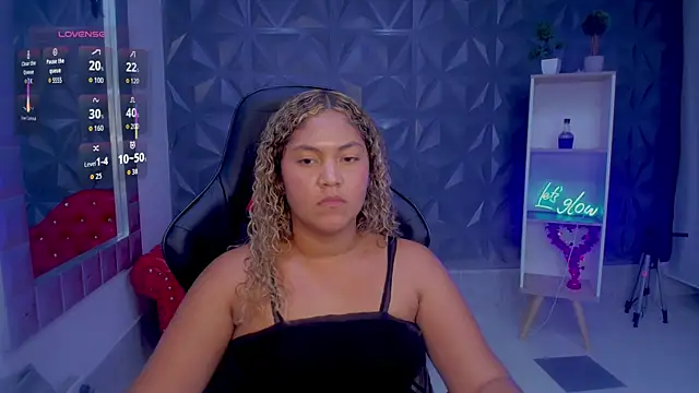 Cristal_Warn Live XXX chat