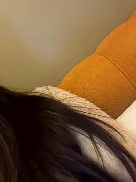 XXX chat uživo modela Lola-Bee