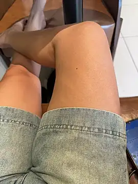 Mores1_Squirt's Webcam Show