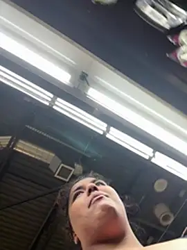 1n0nlythroat 现场XXX聊天