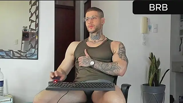 XXX chat uživo modela _jamesleandros1