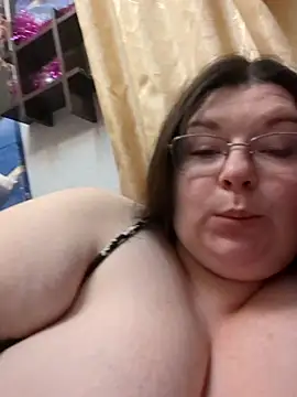 BrookeStreams 现场XXX聊天