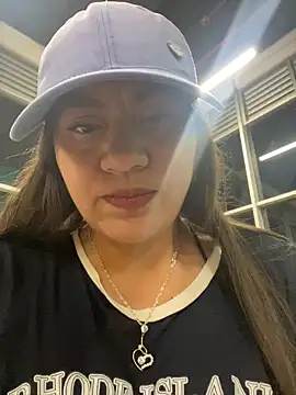 Iam__Cristal 现场XXX聊天