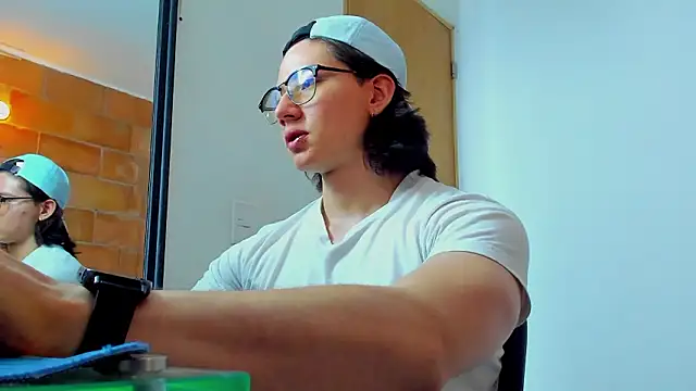 XXX chat uživo modela AngelBennet_