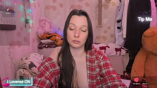 Lilly_Black88888 Adlı Modelin Canlı XXX Sohbeti