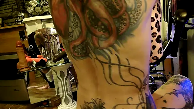 دردشة Miss-Paradise الجنسية المباشرة