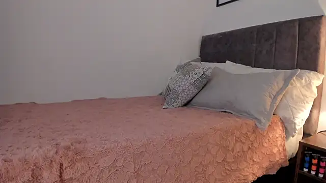 Dhalila_ 即時 XXX 聊天