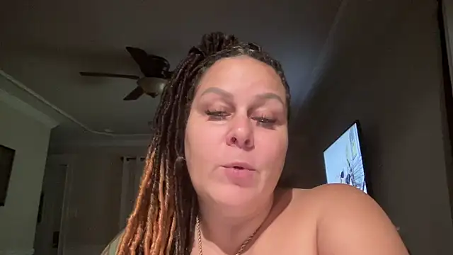 Živý XXX chat WorldsGreatestCockRater