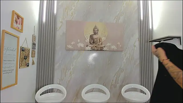 Chat +18 de HEART_OF_MILAMBER ao vivo