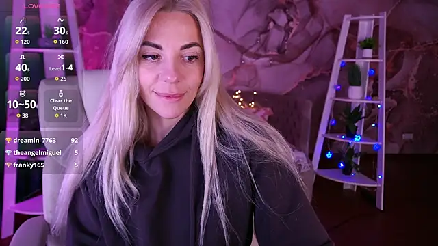 Chat +18 de BellaRayyy ao vivo