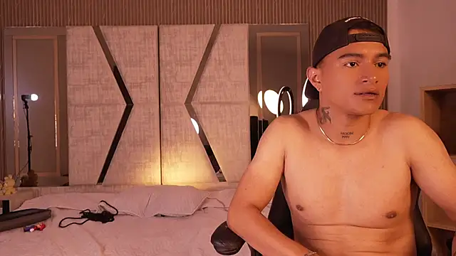 LiamDeep Chat XXX in diretta