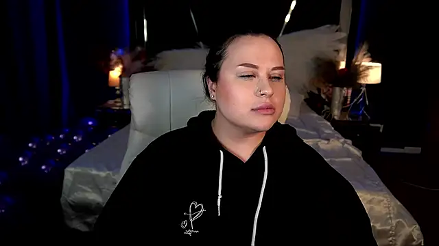 دردشة SerahMirabeli الجنسية المباشرة