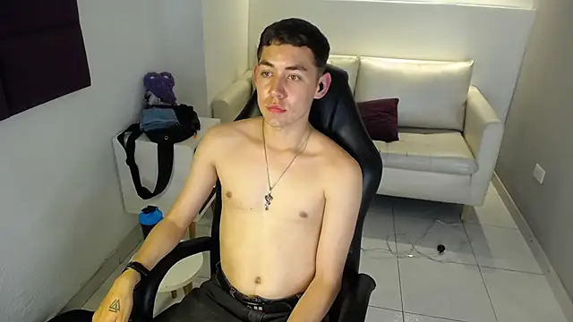 LoganFoster_'s Live XXX Chat