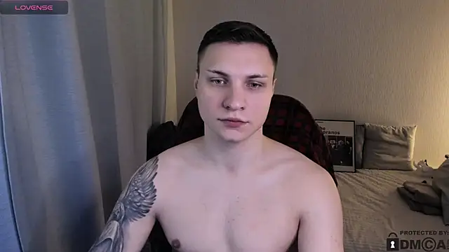 handsome_guy01's Webcam Show