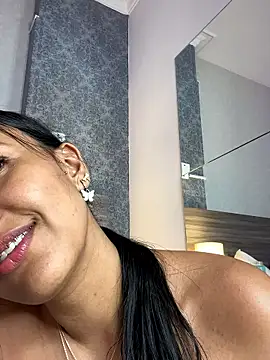 MiilaBlake's Live XXX Chat