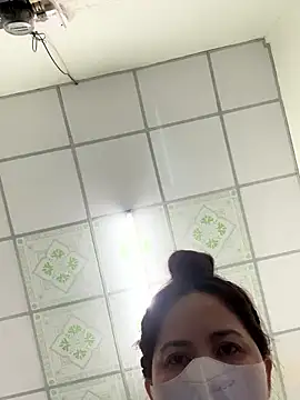 bi_biiiのライブXXXチャット