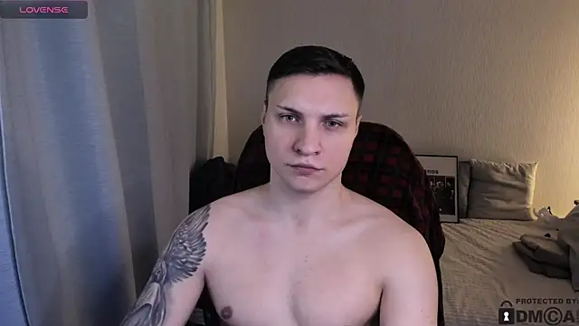 handsome_guy01: απευθείας συνομιλία ΧΧΧ