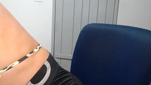 Stronggsexy Chat XXX in diretta