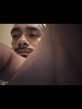 Cnutt310: απευθείας συνομιλία ΧΧΧ