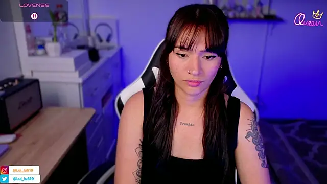 ImLui_lu Adlı Modelin Canlı XXX Sohbeti