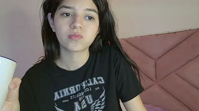 eva_sin18's Live XXX Chat