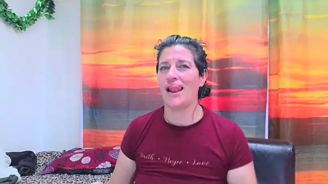 Kimmysander 即時 XXX 聊天