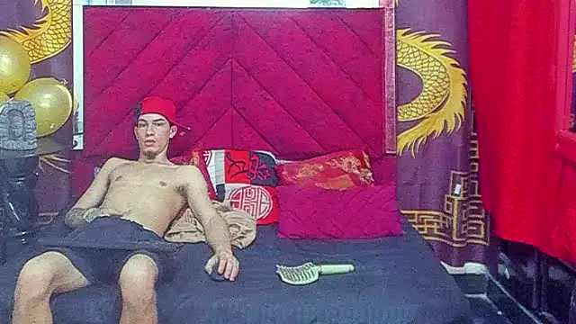 Pride_couple 即時 XXX 聊天