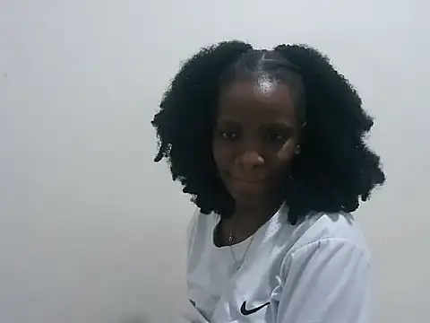 Онлайн чат XXX prettybeee