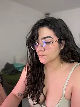 Lia_flowers élő XXX-chatje