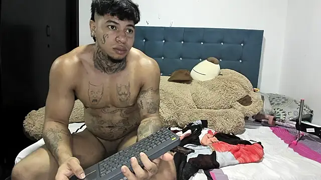 daamonxxx19 élő XXX-chatje