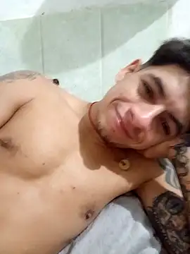 Astrape's Live XXX Chat