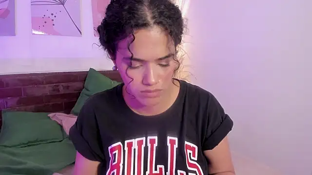 ATENA_JB Chat XXX live