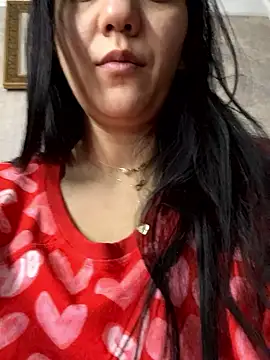 PrincessYYara's Live XXX Chat