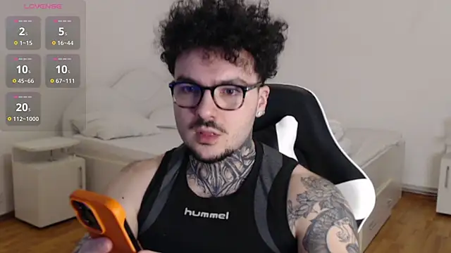 hyper_syren's Live XXX Chat