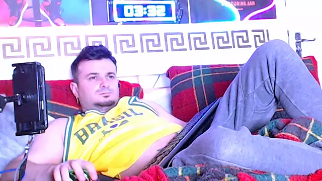 XXX chat uživo modela FuckToyBoy69