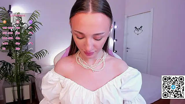 miiss__lulu élő XXX-chatje