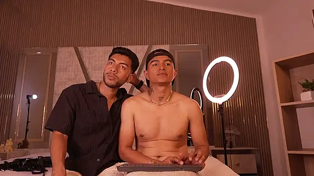 Chat XXX ao vivo de LiamDeep