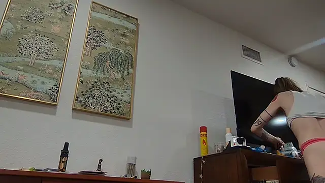 Chat XXX en directo de lavender_spits