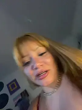 Isisbennett 现场XXX聊天