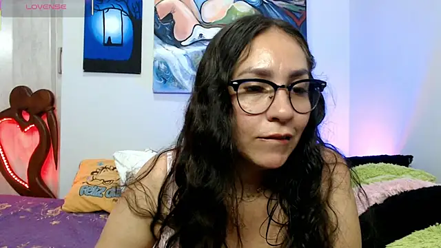 naihroby's Live XXX Chat