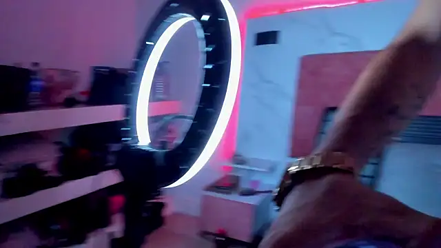 Chat +18 de HellAndDante_ ao vivo