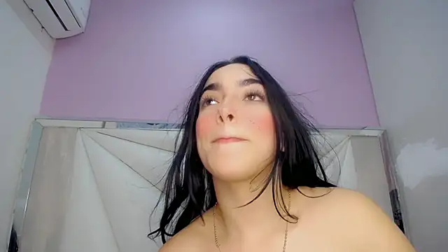 cielooo_'s Live XXX Chat